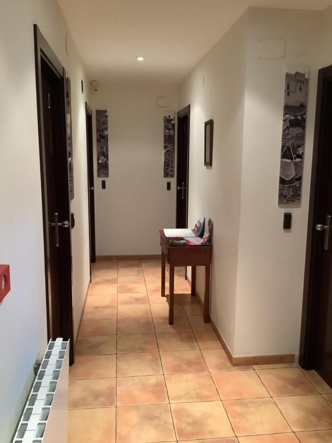 Hostal El Guerrer Todolella ภายนอก รูปภาพ