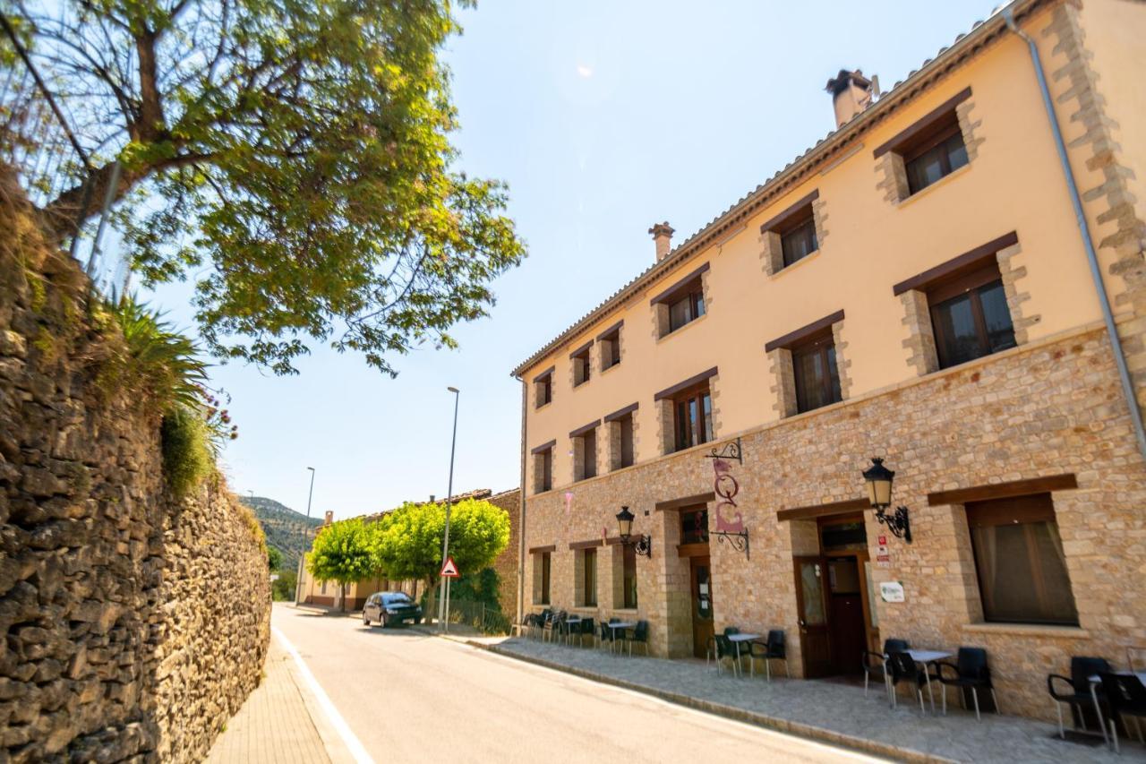 Hostal El Guerrer Todolella ภายนอก รูปภาพ