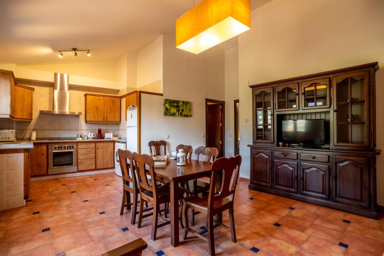 Hostal El Guerrer Todolella ภายนอก รูปภาพ